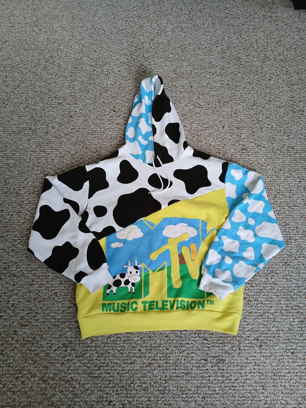 DUMBGOOD × MTV Cow split Men's Limited Edition Pullover Hoodie Size Large